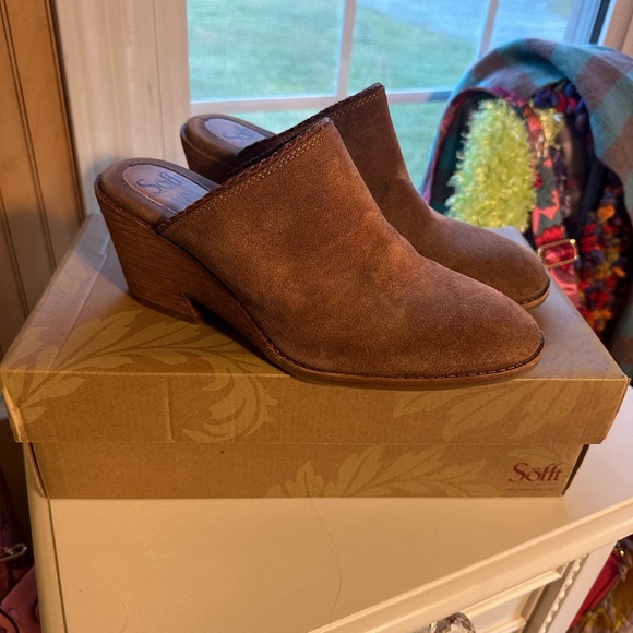 Soft Bootie Slides - Picture 1 of 4